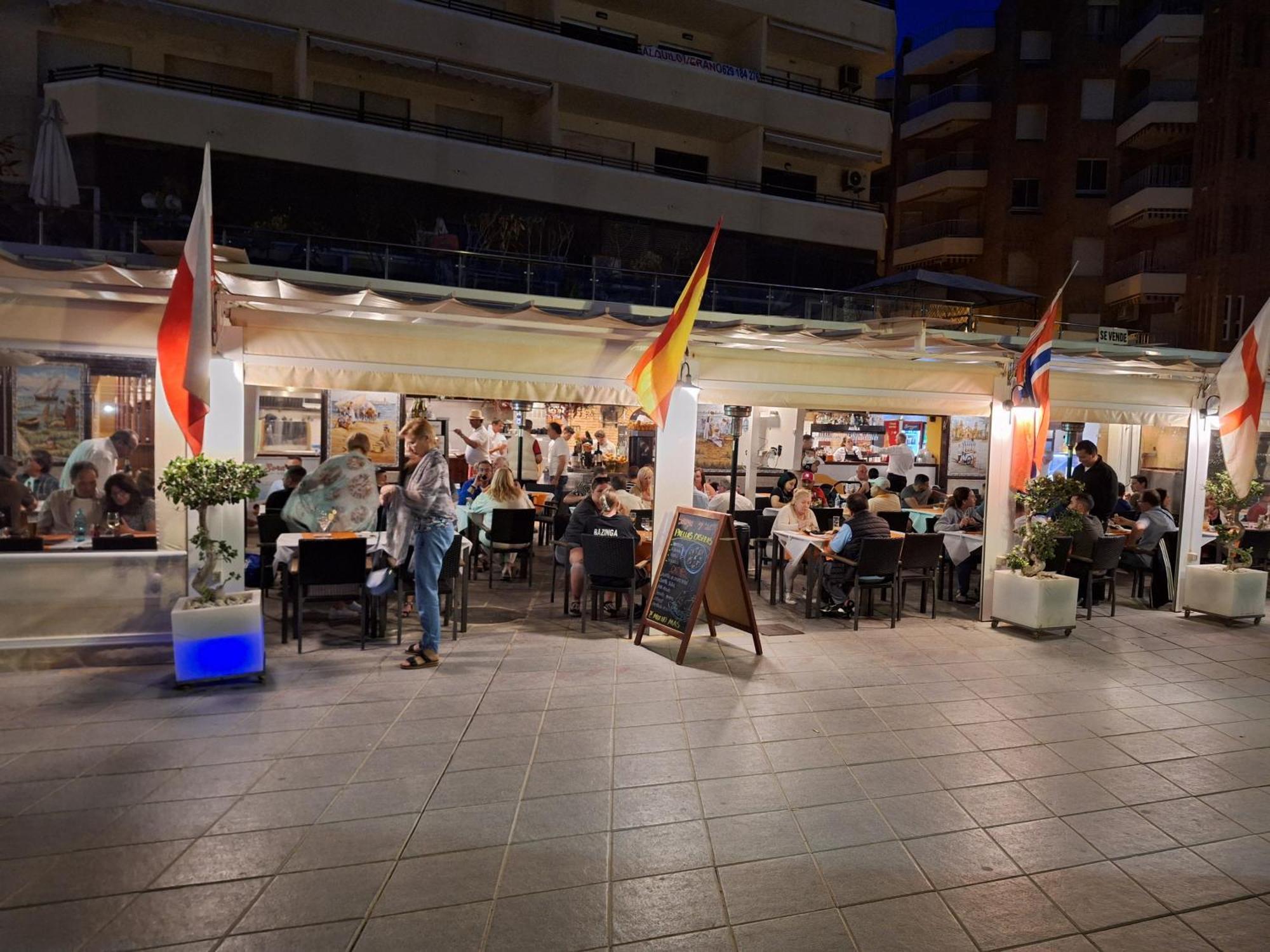 Apartamento 1A Linea Anri Torrevieja Buitenkant foto